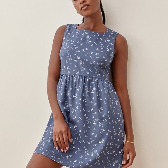 Reformation Dresses & Skirts - Reformation Tanner Dress Light blue with white floral print
